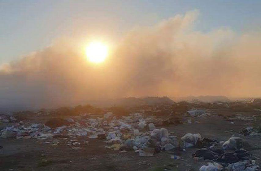 Divlja deponija u Jabuci, požar