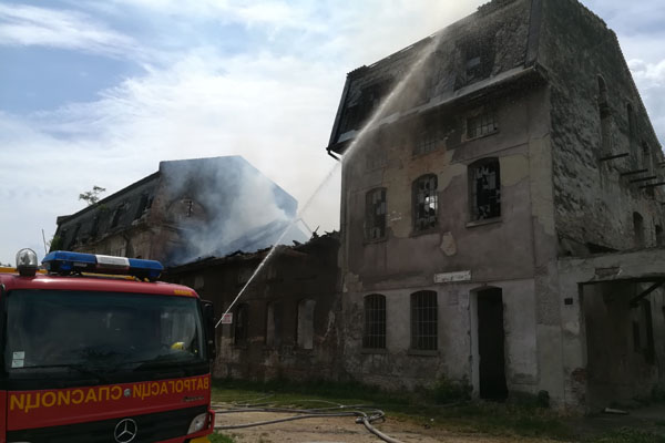 Požar u ulici Dimitrija Tucovića