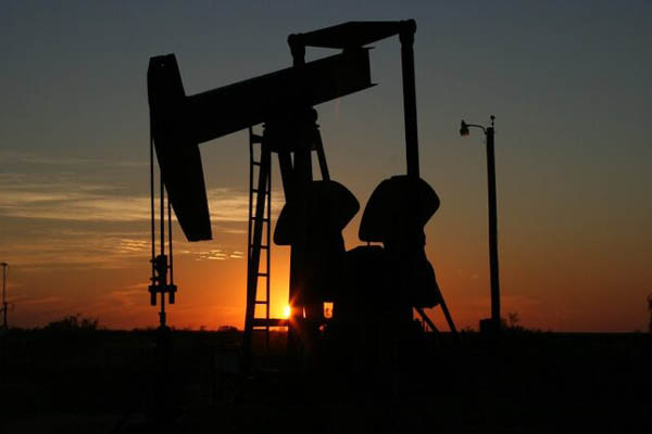 Cene nafte u svetu pale za više od 3,5 odsto