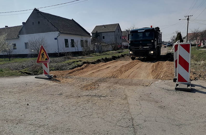 narodna stranka pancevo, jabuka