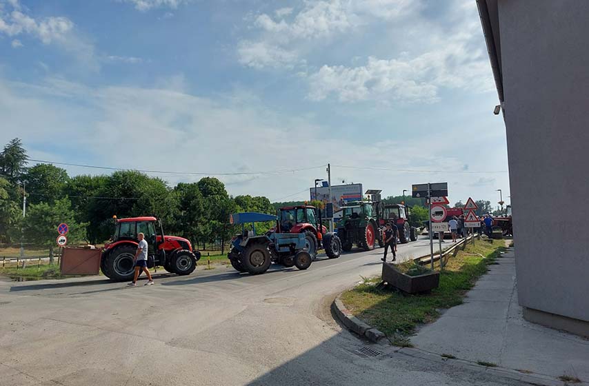 pancevo, blokada puta, incident