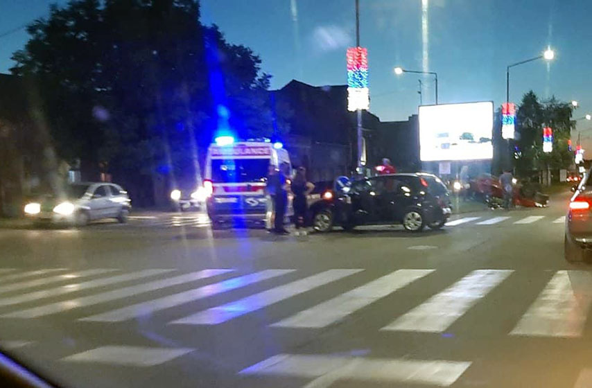 pancevo, saobracajna nesreca, auto se prevrnuo na krov, prevrtanje vozila