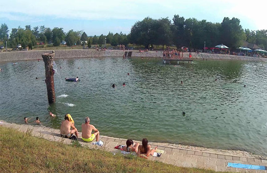 jezero kacarevo, jezero u kacarevu