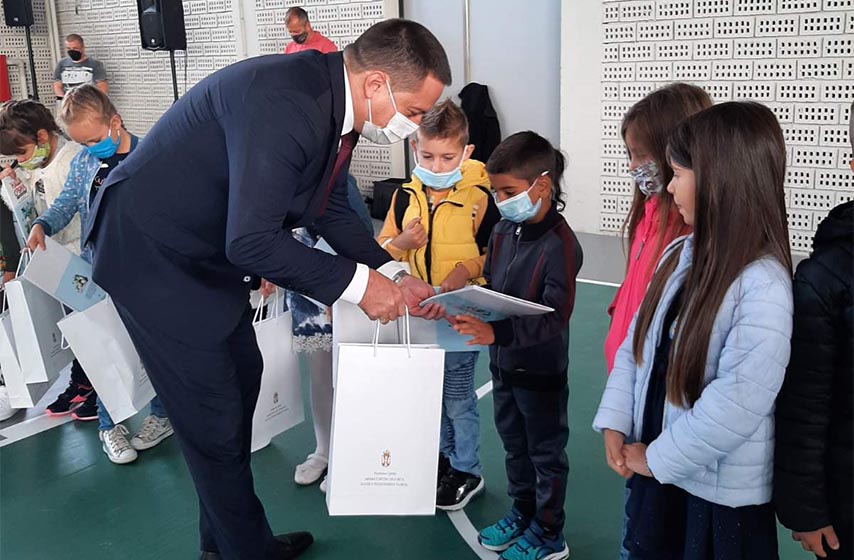 branko ruzic, pocetak skolske godine