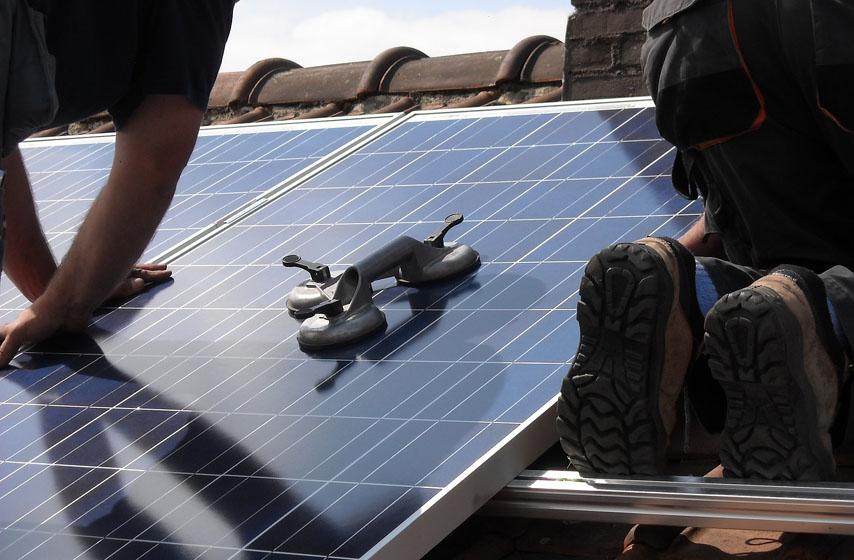 postavljanje solarnih panela, solarni paneli