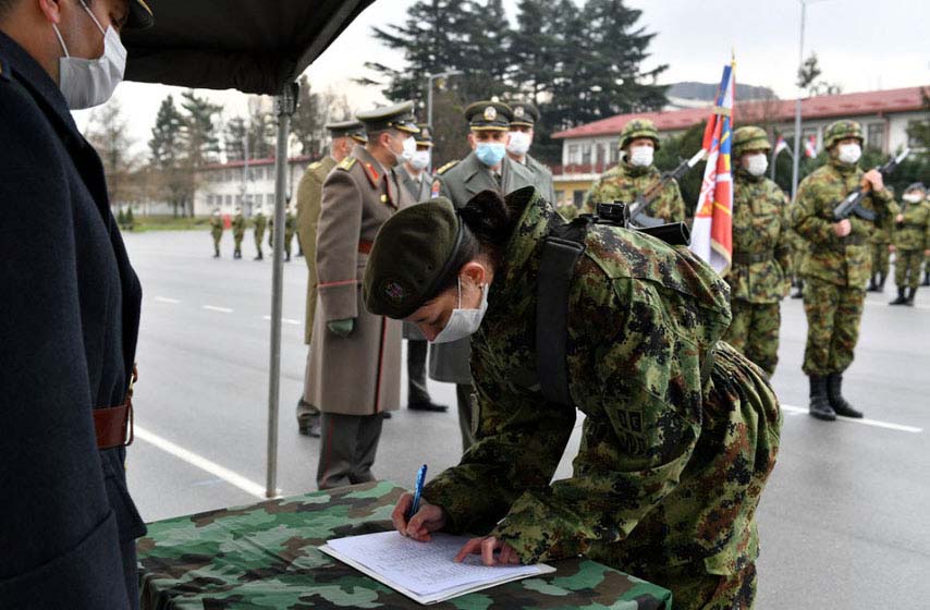 vojnici polozili zakletvu