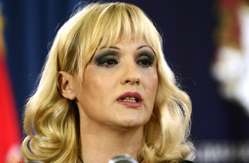 stanislava pak, sns botovi, srbija