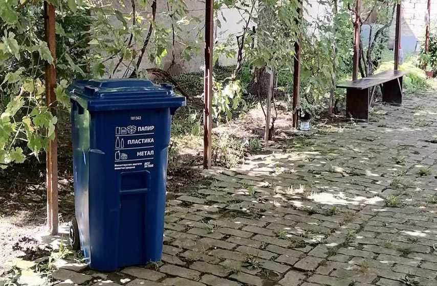 jkp higijena pancevo, plave kante za otpad, vojlovica