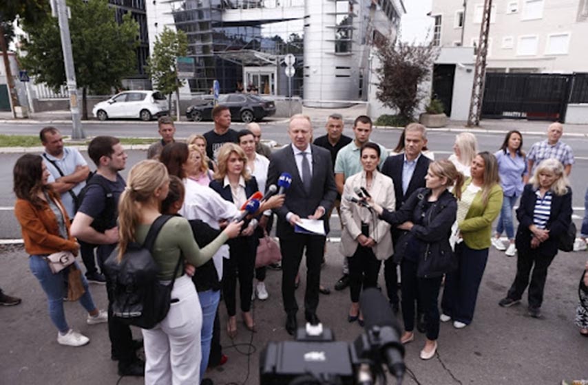 dragan djilas, stranska slobode i pravde, vestacka inteligencija