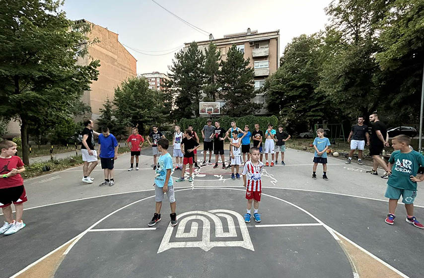 trening, besplatan trening, kosarka, teren nebeska udica, zeleno dvorište