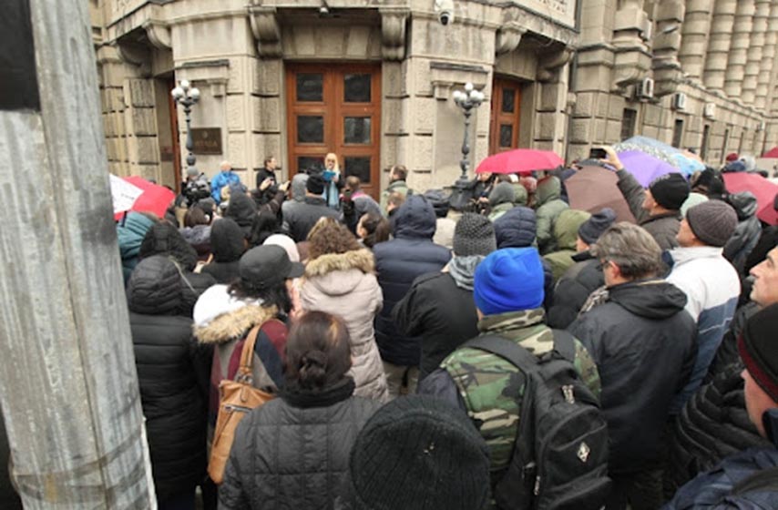 protest, strajk, sindikat socijalne zastite