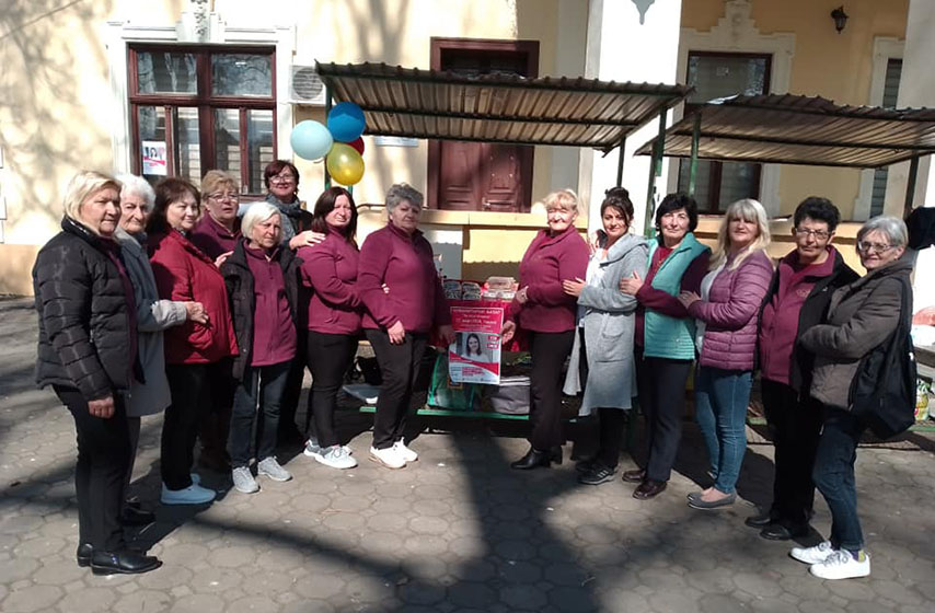 etno kutak kacarevo, humanitarni bazar