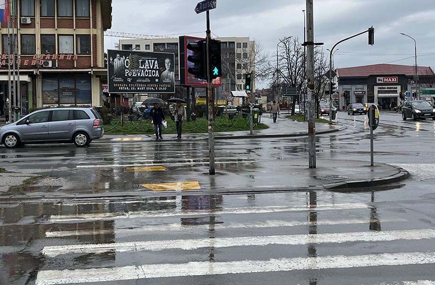 pesacki prelaz, pancevo, neuskladjeni semafori