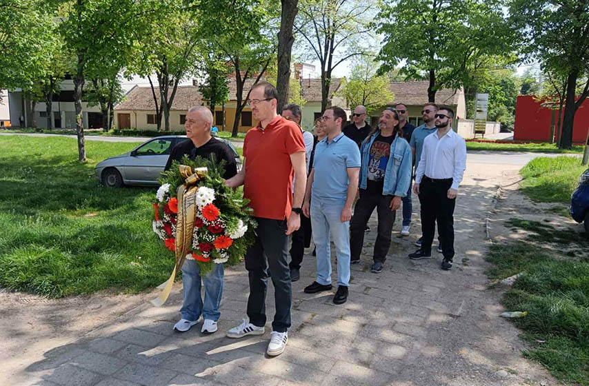 grupa pancevo vase komsije, grupa pancevo, vase komsije, polaganje venaca, k-013, vesti pancevo