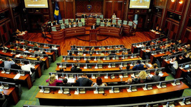 kosovo, konstituisanje parlamenta